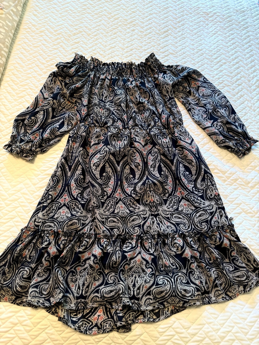cupcakes & cashmere Navy, White and Coral Smocked Paisley Top